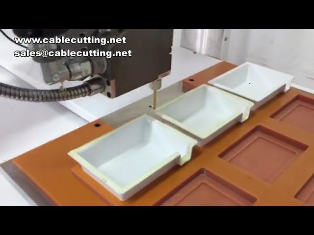 Alimentador Automático de Tornillos y Clavos con Plataforma Integrada
