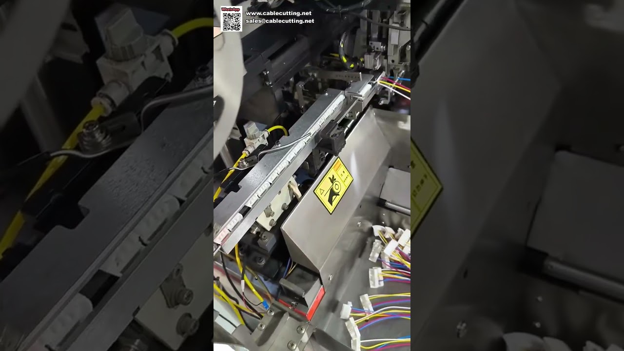 Máquina de Crimpado de Terminales e Inserción en Conectores para Cables Mixtos - Cabezal Único