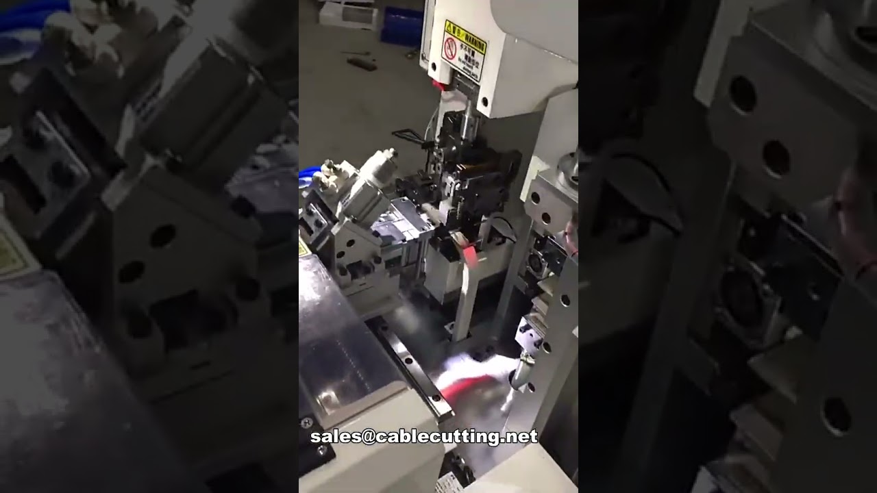 Máquina automática de corte, pelado y crimpado de cable plano para ambos extremos