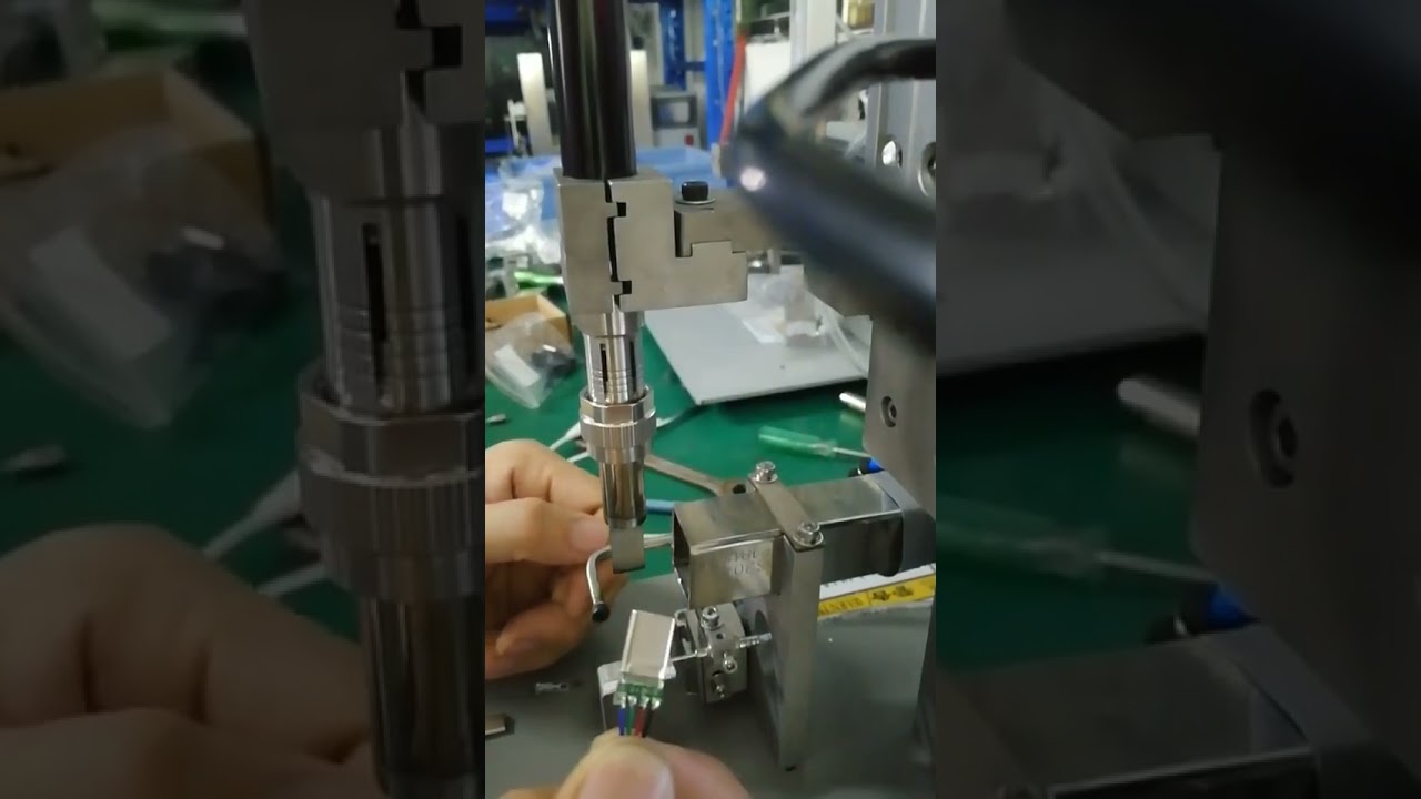 Máquina de soldar semiautomática WPM-141 | Equipo de procesamiento de cables