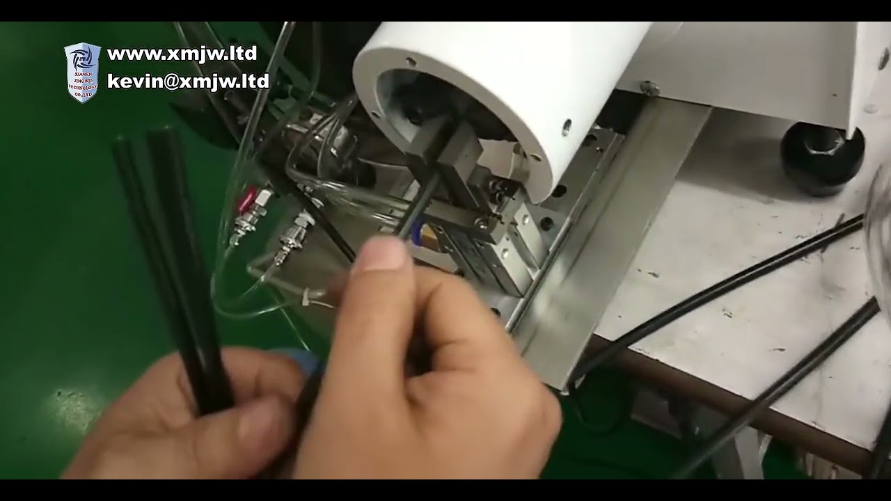 Máquina Automática de Corte, Crimpado, Pelado y Trenzado de Cables