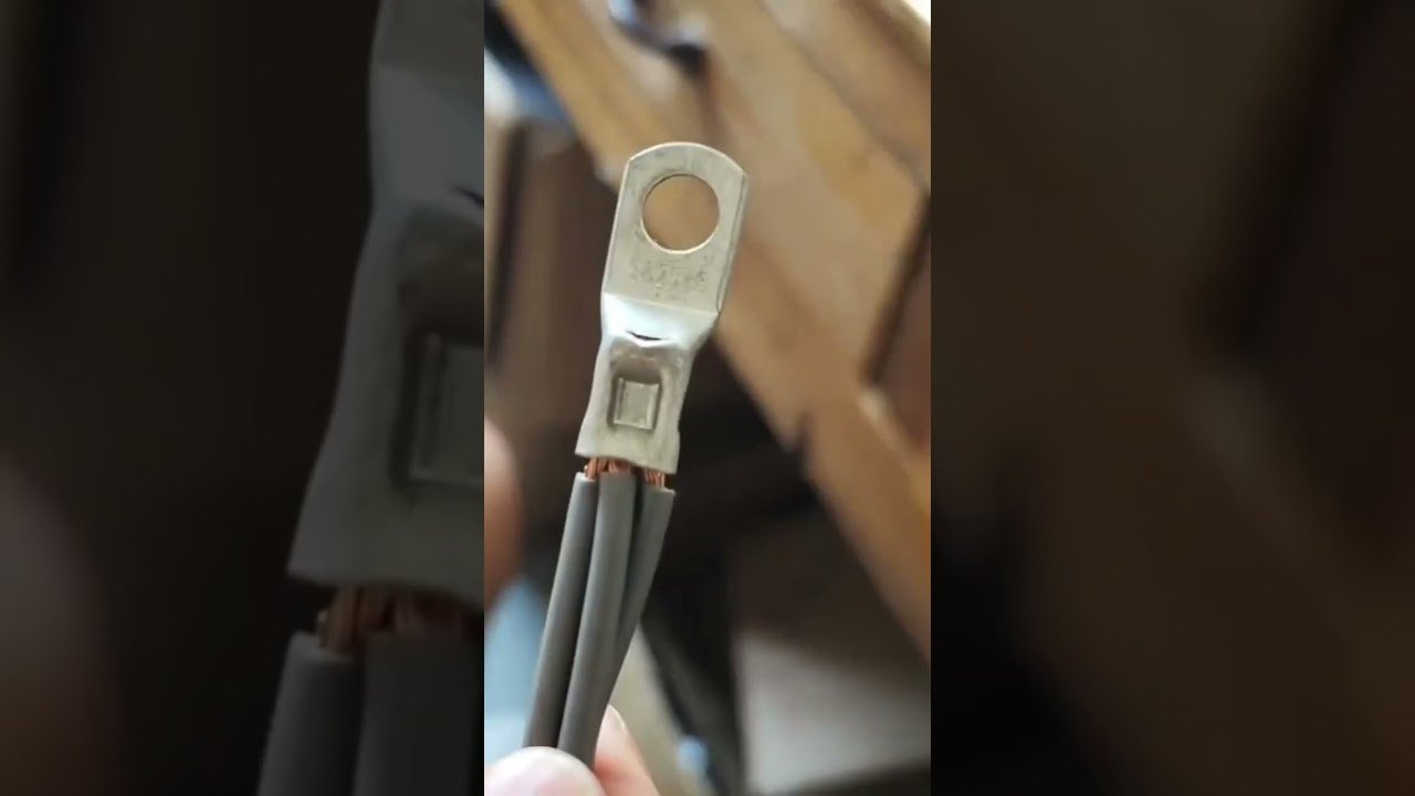Máquina de Crimpado Neumático para Terminales SC de 25 mm² y Más #fábrica #maquinaria