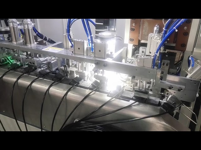 Máquina Automática de Crimpado para Clavijas de Tres Pines | Enchufes Francés, BS y Americano