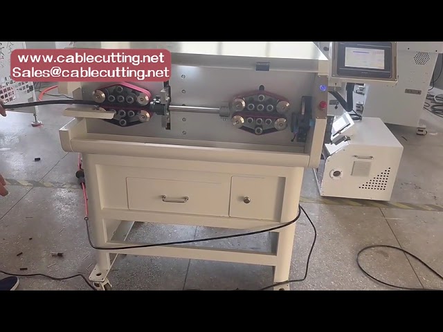 Equipo de Corte y Pelado de Cables EV | Máquina Automatizada para Cables de Carga