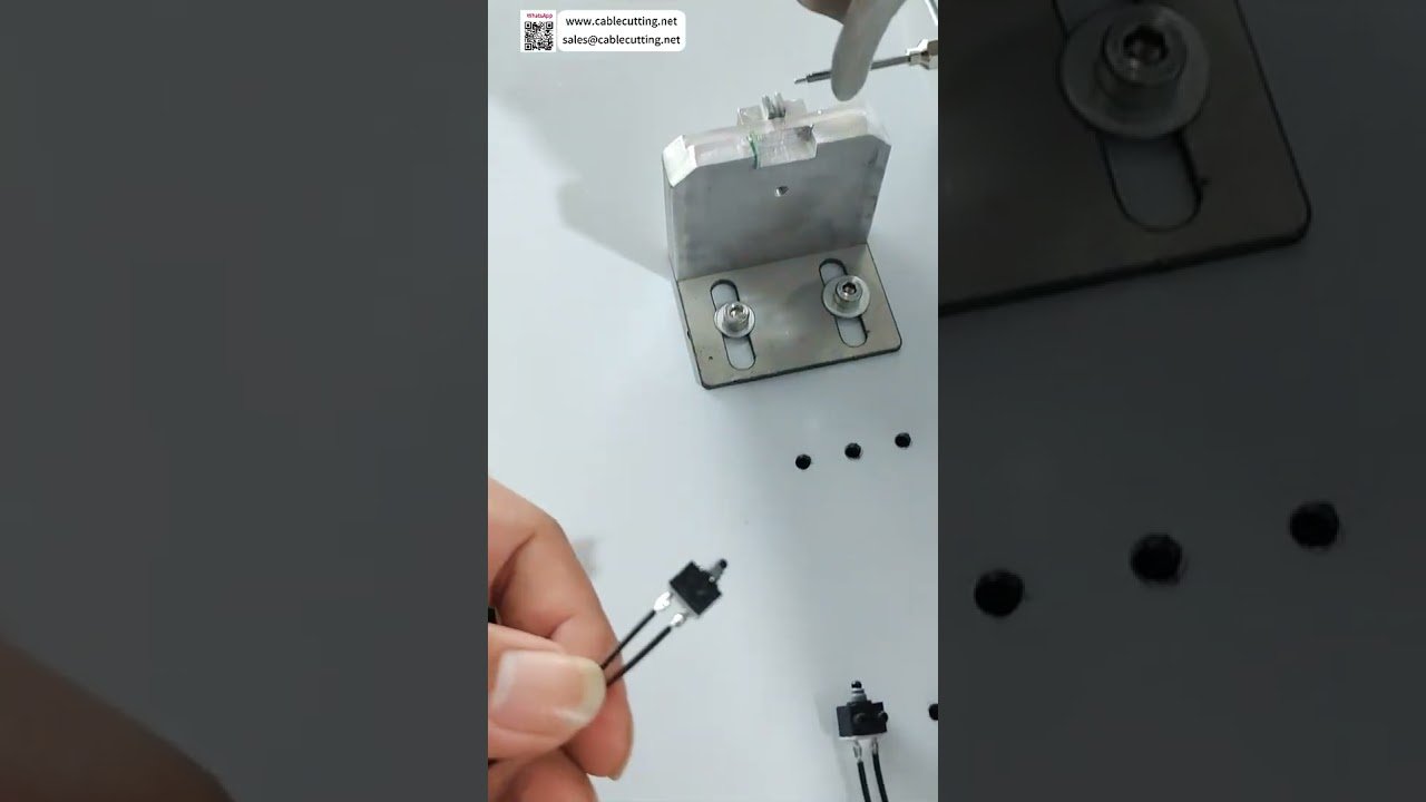 Máquina de Soldadura Semiautomática para Cables: Soldadura de Punto Único de Precisión para Calidad Exigente