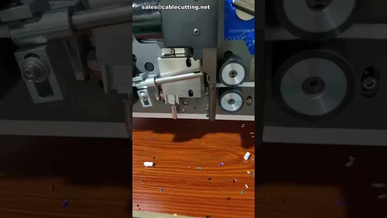 Máquina Automática de Corte y Pelado Interior/Exterior de Cables #fábrica #maquinaria
