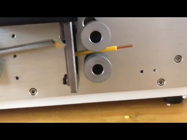 Máquina Peladora Automática de Cables para Cables de Computadora de 6mm²
