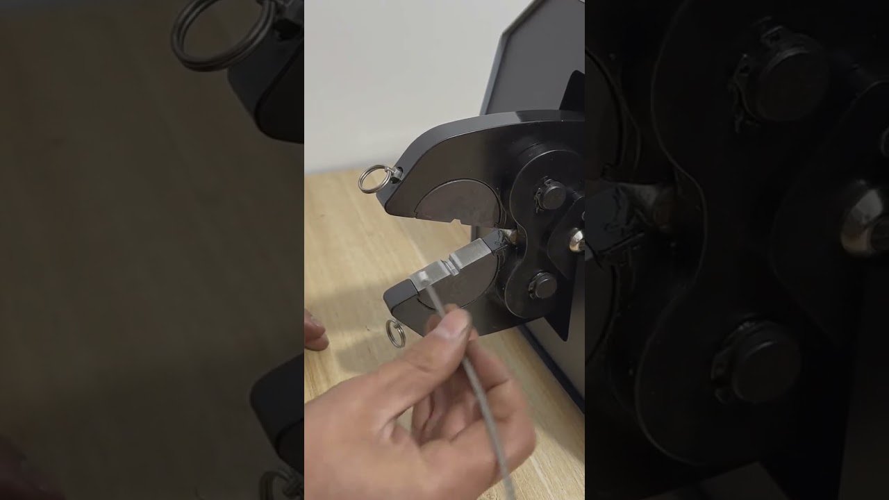 ¡Máquina de crimpado neumática potente para cables de acero! #fábrica #máquina