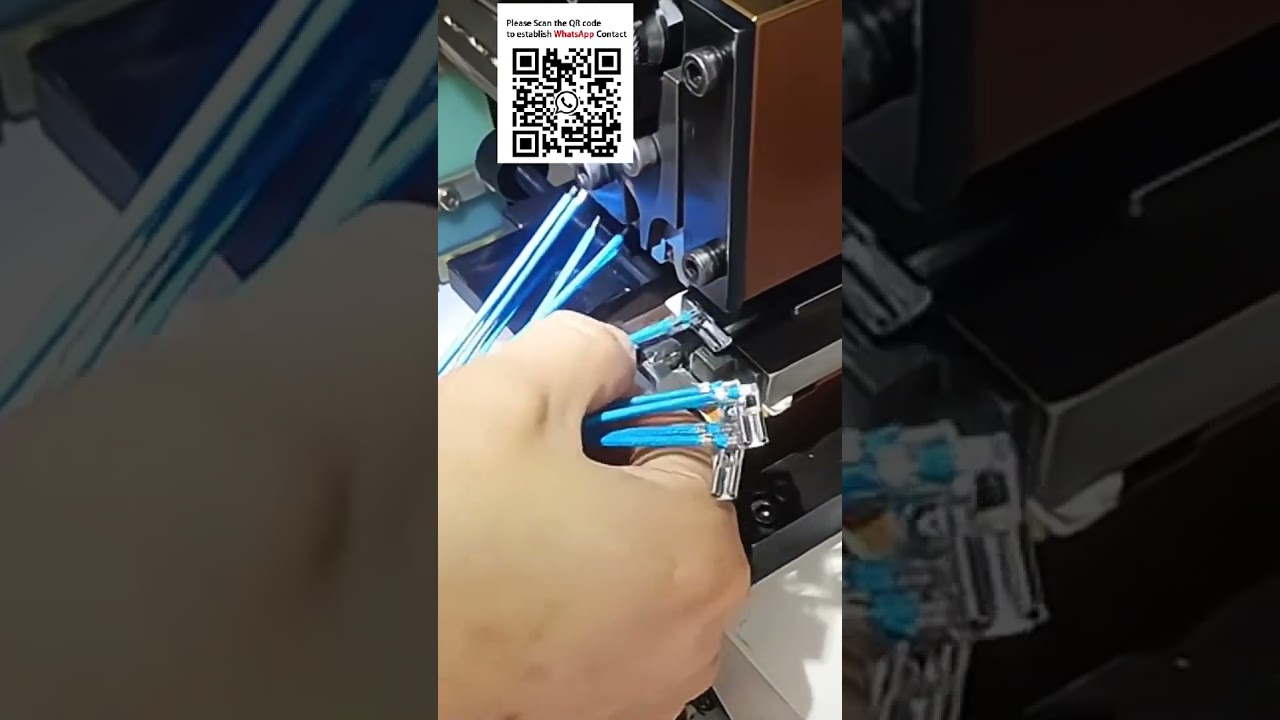 Máquina de Crimpado de Terminales Tipo Bandera con Matrices Personalizadas para Piezas Sueltas