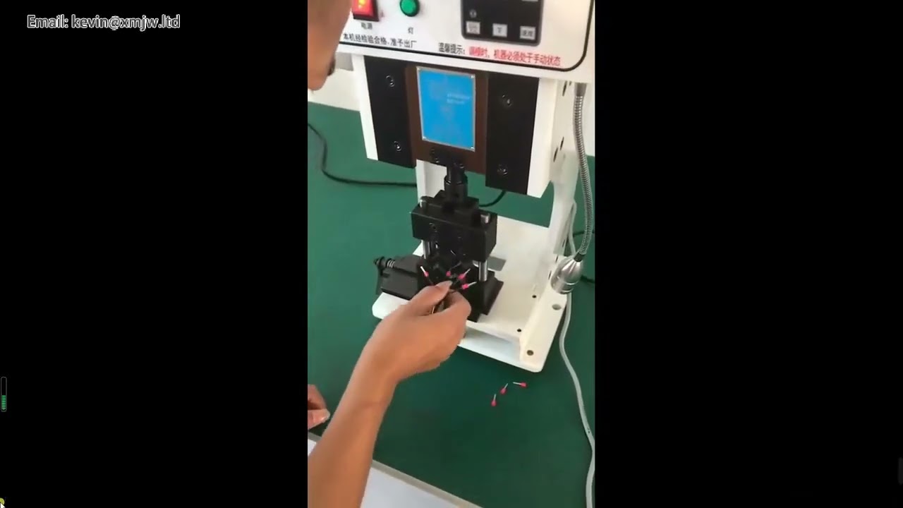 Máquina Crimpadora de Terminales Automática 1.5T - Bajo Ruido, Operación Vertical y Horizontal para Automatización de Fábrica
