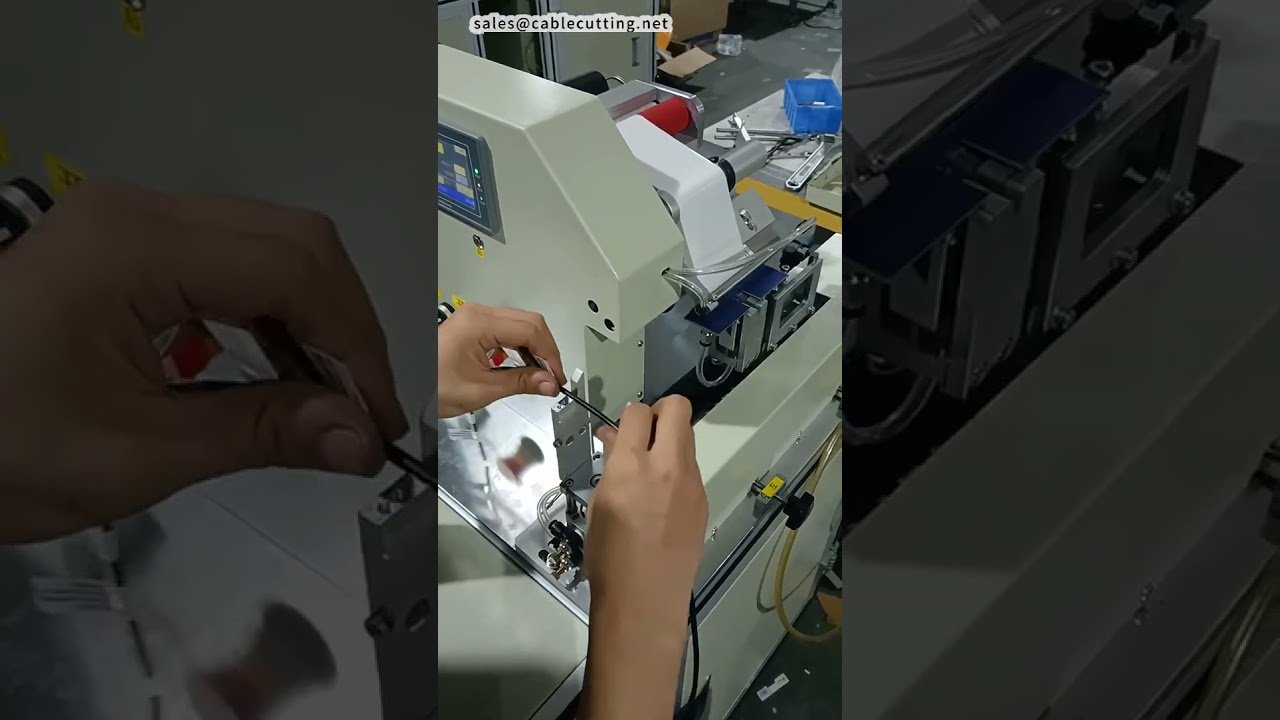 Máquina Etiquetadora Plegable para Cables de Alta Velocidad - Ciclo de 2.5 Segundos #fábrica #maquinaria