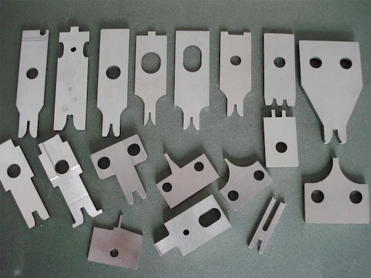 Cuchillas y Troqueles para Máquina de Terminales DC53